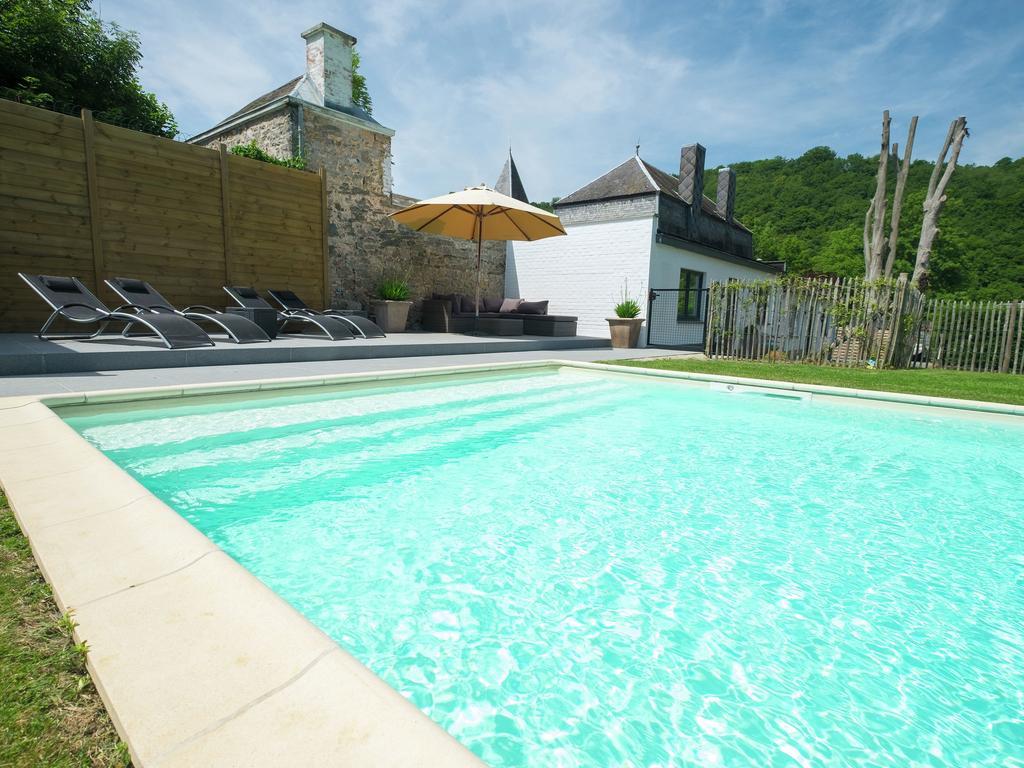 Modern Mansion In Hasti Re Par Del With Pool Villa Hastiere-par-dela Eksteriør billede