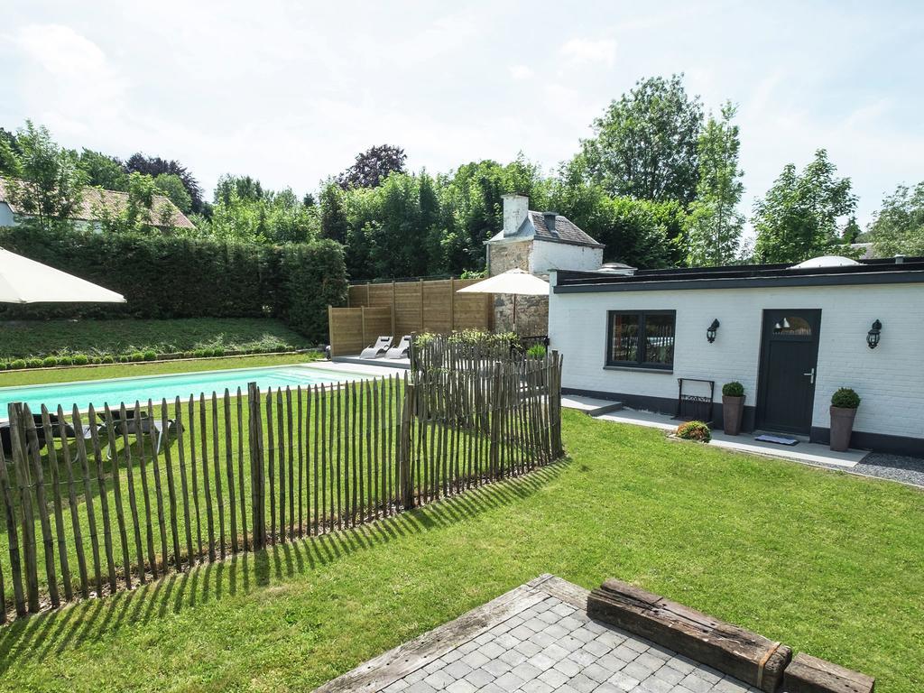 Modern Mansion In Hasti Re Par Del With Pool Villa Hastiere-par-dela Eksteriør billede