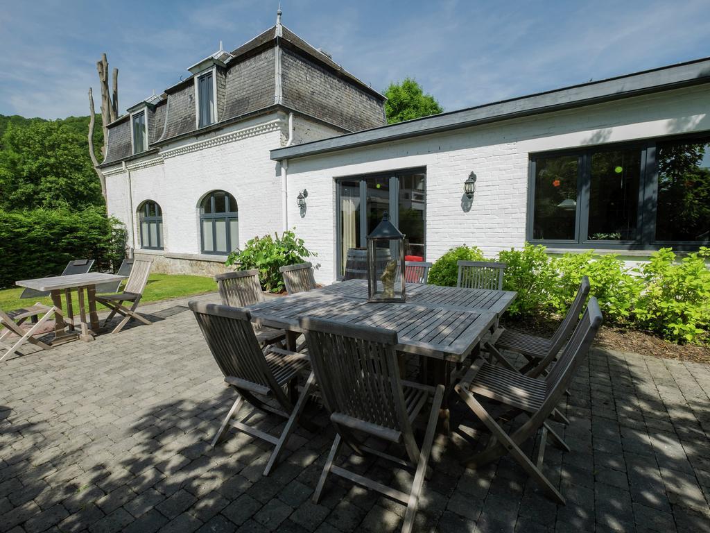 Modern Mansion In Hasti Re Par Del With Pool Villa Hastiere-par-dela Eksteriør billede
