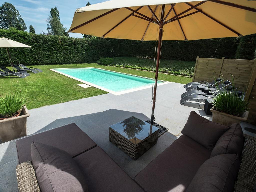 Modern Mansion In Hasti Re Par Del With Pool Villa Hastiere-par-dela Eksteriør billede